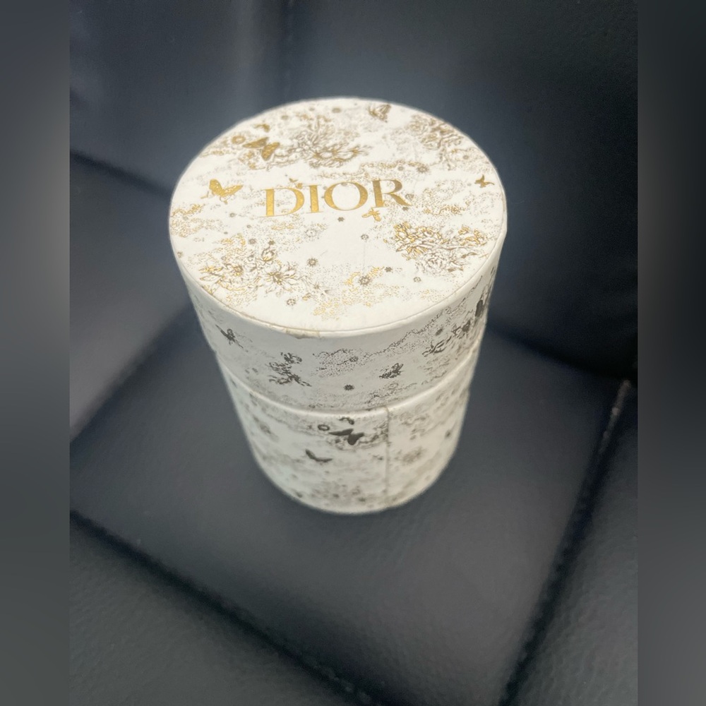 Christian Dior Mitzah Silk Scarf in box - Picture 6 of 7